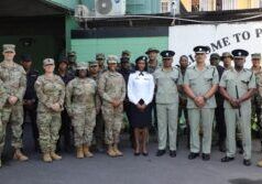 Rafforzare le capacità di risposta alle emergenze: la collaborazione tra la polizia statunitense e quella della Dominica migliora le capacità tattiche