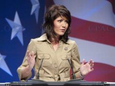 Segretario del DHS – foto di Hollywood Life