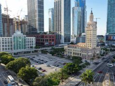 Donald Trump ha rilasciato un primo sguardo ad una biblioteca presidenziale pianificata in Florida