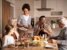 Invecchiando, le tue abitudini alimentari dovrebbero cambiare: ecco perché