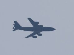 Funzionari affermano che l’aeronautica militare ha abbattuto l’aereo con carburante per aerei in Iraq