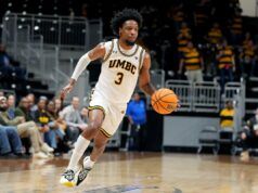 L’UMBC trolla gli Steelers nei primi quattro ritardi prima del torneo NCAA