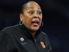 La straordinaria vittoria femminile dell’UConn suscita un messaggio acceso da parte dell’allenatore del Syracuse