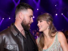 Travis Kelce canta “Opalite” agli iHeartRadio Music Awards 2026
