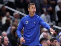 John Scheer sotto tiro dopo la storica sconfitta di Duke contro l’UConn