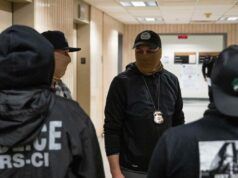 Nel dibattito sul mascheramento dell’ICE, questi ex ufficiali dicono di rimuoverli