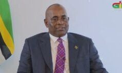Il primo ministro Skerrit: ha espresso le sue condoglianze e ha detto che sono in corso le indagini sul massiccio incendio di Roseau