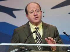 I democratici hanno messo in guardia il governatore del Colorado dal ridurre le sanzioni per il rifiuto di votare