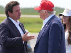 DeSantis firma un disegno di legge per rinominare l’aeroporto di Palm Beach in onore di Trump