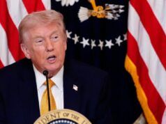 Trump pubblica un articolo sulla salute del deputato repubblicano Neil Dunn