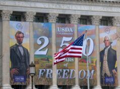 Spettacoli di droni, gite didattiche e una festa di compleanno: le scuole si preparano per celebrare il 250° anniversario dell’America