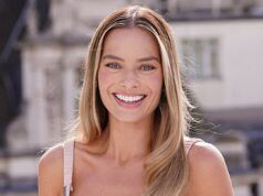 Taglio di capelli lungo caschetto di Margot Robbie alla settimana della moda di Parigi