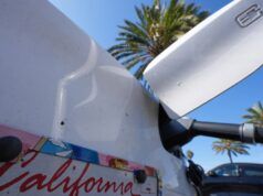 L’amministrazione Trump fa causa alla California per le emissioni delle auto e le norme sui gas serra