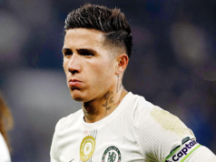 Liam Rosenior, tecnico del Chelsea, positivo nonostante la sconfitta dell’Everton