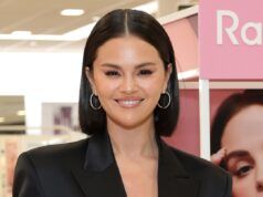 Trasformazione dei capelli con taglio a bordo velluto di Selena Gomez