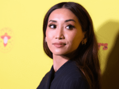 L’attrice Disney chiede il boicottaggio dell’Alaska Air per il dramma sui voli di prima classe