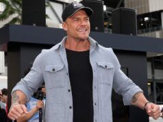 La star di Reacher Alan Richson non dovrà affrontare accuse penali dopo una rissa con un vicino, ha detto la polizia