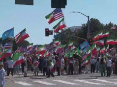 Migliaia di persone si radunano vicino all’edificio federale di Westwood e bloccano le strade per protestare contro l’Iran