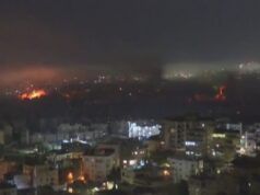 Chris Cuomo visita la città bombardata al confine con il Libano