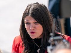 Un gruppo di democratici alla Camera presenta una nuova legge sul commercio di azioni