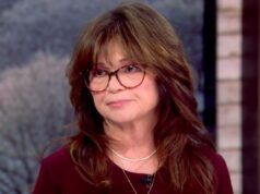 Valerie Bertinelli censurata per aver lasciato cadere la parola F dal vivo su “The View”