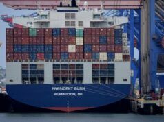 I funzionari doganali prepareranno un piano per rimborsare i dazi a un giudice commerciale statunitense