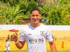 Un calciatore 27enne muore dopo essersi gettato in una cascata mentre i suoi compagni di squadra sono rimasti inconsolabili