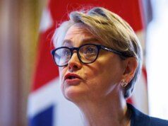 Più di 40 paesi, esclusi gli Stati Uniti, ricorreranno alla diplomazia e alle sanzioni per riaprire Hormuz