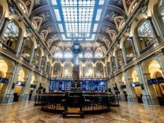 L’Ibex si allontana da 18.000, il petrolio a 100 dollari