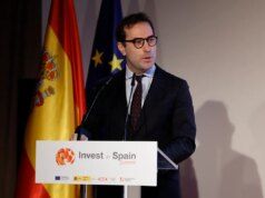 il corpo rimanda "mesi" rivedere il quadro macroeconomico e stralciare alcuni bilanci 2026