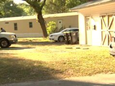 Il veicolo si è schiantato contro 2 bambini piccoli in una macchinina a Fayetteville, uno è morto