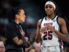 Dawn Staley invia un messaggio febbrile dopo il debutto nella WNBA di Raven Johnson