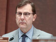 Il rappresentante del New Jersey Tom Keen è stato fuori per un mese per problemi di salute