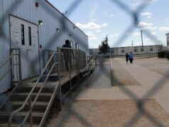 L’elenco completo delle celebrità che chiedono la chiusura dei centri di detenzione dell’ICE