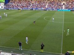 Il portiere del Saragozza dà un pugno all’avversario
