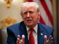 Cittadinanza per diritto di nascita: elenco dei funzionari Trump nati da genitori immigrati