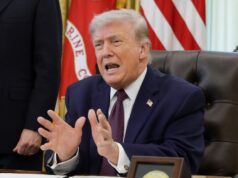 Trump firma l’ordine esecutivo sul voto per corrispondenza