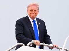 Trump condivide la foto medica di Candace Owens come “Persona vile dell’anno”