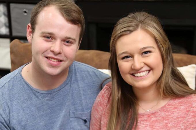 Kendra-and-Joseph-Duggar-032126-2-576aaee0f4e54458bfba6d21e6b46690.jpg