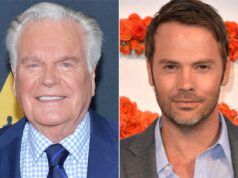 Robert Wagner non è invecchiato di un giorno in un nuovo selfie che celebra il compleanno del genero Barry Watson