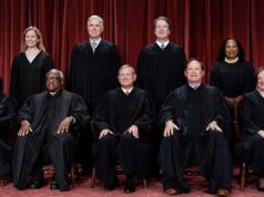 Trump critica i giudici “repubblicani” della Corte Suprema, dice che sono diventati “deboli, stupidi”