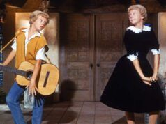 Hayley Mills ricorda quando lei e il suo doppio appuntamento con le rock star in “Genitori in trappola”.