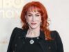 Kathy Griffin dice di aver mentito sul ritorno del cancro per evitare il viaggio in macchina con l’autista che diceva cose “anti-gay”.
